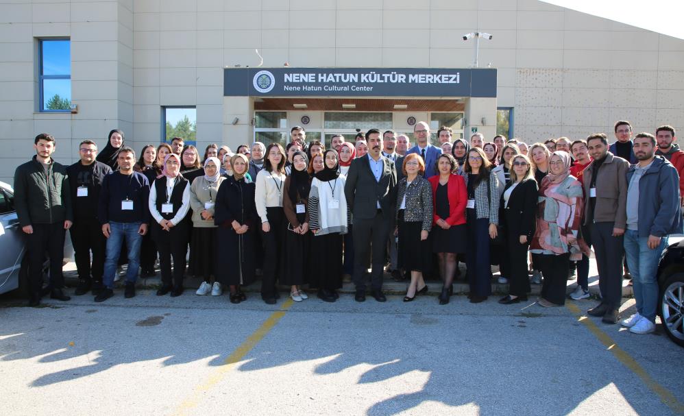 Aşı geliştirilmesi ve üretimi temel eğitimi Atatürk Üniversitesinde gerçekleştirildi………………………..