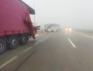 Erzurum Pasinlerde yoğun sis kazaya sebep oldu! Yolcu otobüsü ile tır çarpıştı, 13 kişi yaralandı.