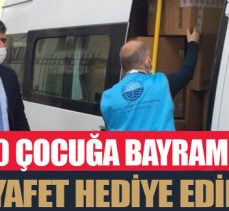 900 çocuğa bayramlık kıyafet hediye edildi