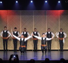 ‘Bir İstiklal Şehri Erzurum’ tiyatro gösterisi yoğun ilgi gördü