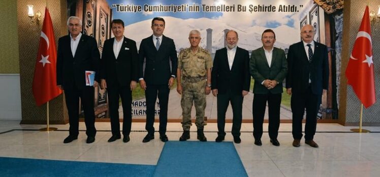 AK Parti Erzurum Milletvekilleri Recep Akdağ, Selami Altınok, İbrahim Aydemir’den Vali Memiş’e ziyaret