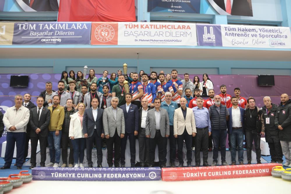 Erzurum’da yapılan Türkiye Curling Süper Lig Final müsabakaları tamamlandı!. Çelebi Spor Şampiyon..