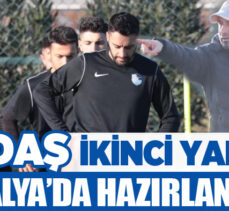 Erzurumspor FK Antalya’da girdiği kamp sürecinde hazırlıklarına yaptığı antrenman ile devam etti.