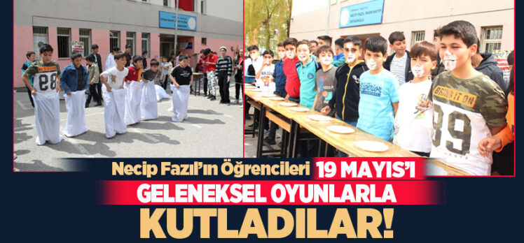Necip Fazıl İmam Hatip Ortaokulu’nda düzenlenen 19 Mayıs törenleri renkli görüntülere sahne oldu.