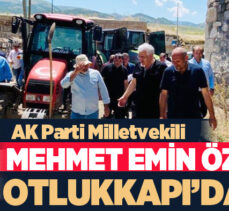 AK Parti Erzurum Milletvekili Mehmet Emin Öz, mahalleye giderek vatandaşlarla buluştu.