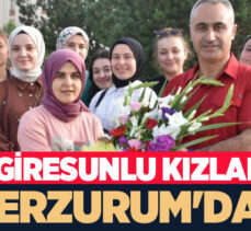 Anadoluyuz Biz’ projesi kapsamında Giresun’dan gelen kız öğrenciler, Erzurum’da çiçeklerle karşılandı.