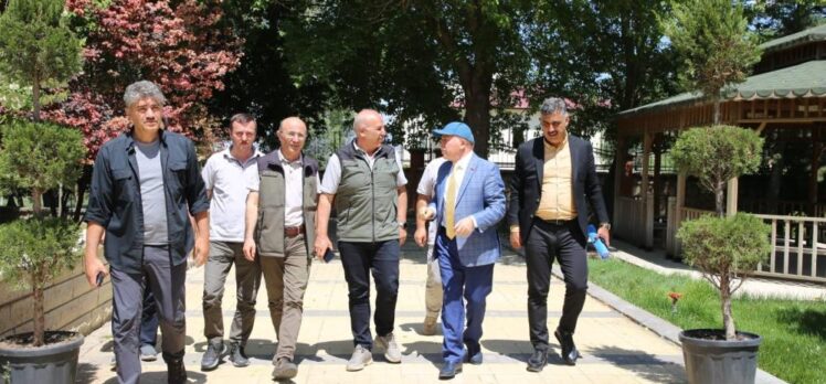 Büyükşehir Belediye Başkanı Mehmet Sekmen, Erzurum Orman Bölge Müdürlüğü’nü ziyaret etti.