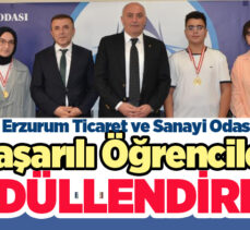 Erzurum Ticaret ve Sanayi Odası (LGS) Sınavı ve (YKS)’de başarılı olan öğrencileri ödüllendirdi.