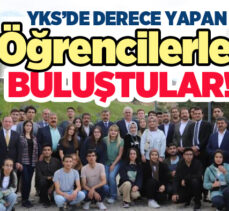 Başkan Sunar, İlçe Kaymakamı Tutkan ile birlikte YKS’de dereceye giren öğrencileri ağırladı.
