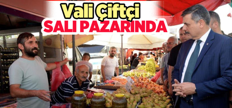 Erzurum Valisi Mustafa Çiftçi, Yunus Emre Mahallesi’nde kurulan semt pazarını gezdi.