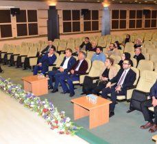 Erzurum Ticaret ve Sanayi Odası (ETSO),  “e-ticaret” bilgilendirme toplantısı düzenledi..