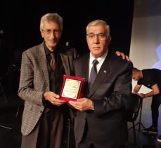 “Bar” Şiiri’nin Şairi Saadettin Akatay, İbrahim Erkal Dadaş Kültür Merkezi’nde anıldı.