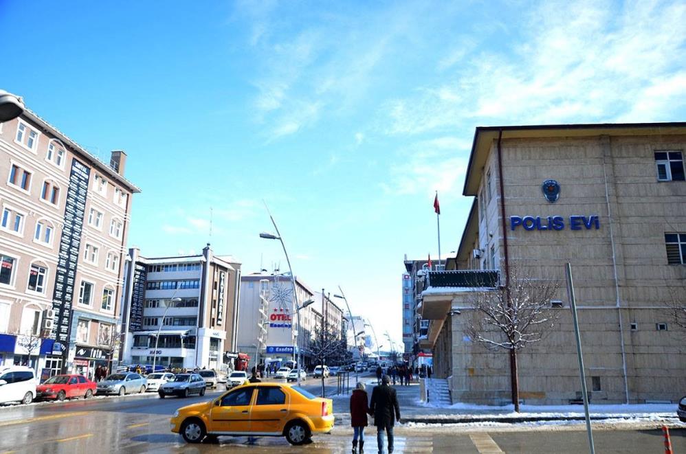 Bilgi Teknolojileri verilerine göre; Erzurum’da 620 bin 430 mobil telefon abonesi bulunuyor.