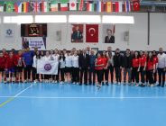 Futsal kadınlarda Gümüşhane Üniversitesi 1. Atatürk Üniversitesi 2.  ETÜ üçüncü sırada yer aldı.