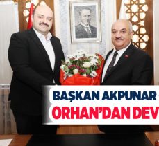 Aziziye Belediye Başkanı seçilen Emrullah Akpunar, görevi Muhammed Cevdet Orhan’dan devraldı.