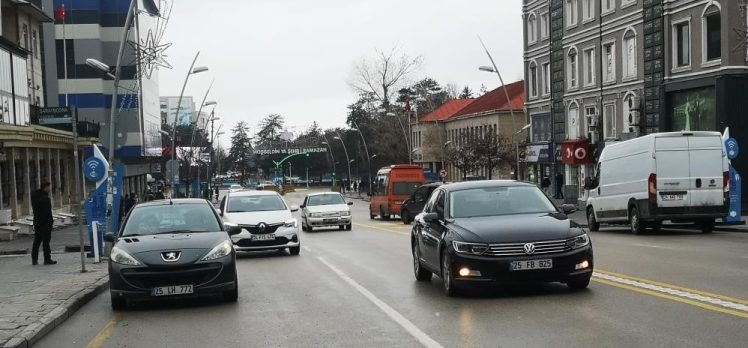 Erzurum’da Mart ayı ölçeğinde trafiğe kayıtlı motorlu kara taşıtı sayısının 134 bin 480 olduğu bildirildi.