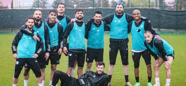 Ligin bitimine 2 hafta kala, Erzurumsporlu oyuncular Ümraniye maçı hazırlıklarını sürdürüyor.