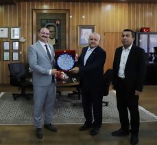 Rektör Hacımüftüoğlu’nun konuğu İran Erzurum Başkonsolosu Mohammad Ebrahimin oldu.