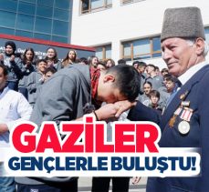 Erzurum’da vatan ve kahramanlık buluşmaları çerçevesinde gaziler ile öğrenciler bir araya geldi.
