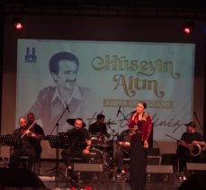 Taçsız kral Hüseyin Altın, memleketi Erzurum’da Büyükşehir Belediyesi tarafından anıldı.