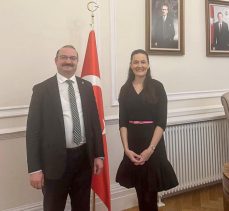 Rektörü Prof. Dr. Ahmet Hacımüftüoğlu’nun , İngiltere ziyareti Edinburg elçiliği ile tamamlandı.