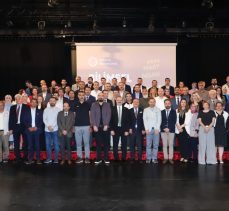 Atatürk Üniversitesi, bilimsel teşvik töreni ile akademisyenlerini ödüllendirmeye devam ediyor.