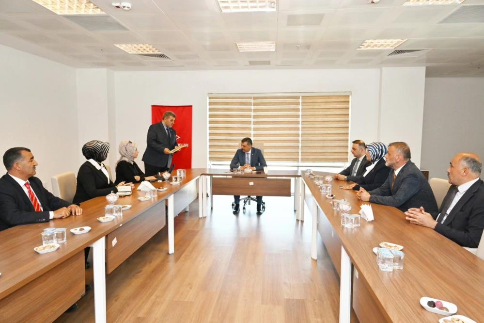 Çiftçi, Türk Standartları (TSE) Enstitüsü Doğu Anadolu Bölge Koordinatörlüğünü ziyaret etti.