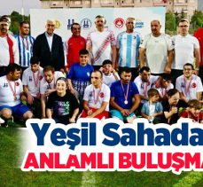 Erzurum’da protokol mensupları özel gereksinimli bireyler protokol ile yeşil sahada buluştu