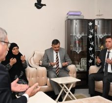 Erzurum Valisi Çiftçi, şehit Muhammed Ferdi Güntekin’in annesine vefa ziyaretinde bulundu.