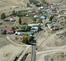 Erzurum Büyükşehir Belediyesi kırsal bölgelerde de çalışmalarına aralıksız devam ediyor….