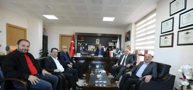 Kasım ayında Erzurum’da gazeteci yazar Hasan Pulur’u anma programı düzenlenecek. Kasım ayında Erzurum’da gazeteci yazar Hasan Pulur’u anma programı düzenlenecek.