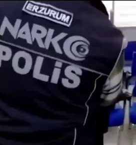 Erzurum’da polis ekiplerince uyuşturucu tacirleri ve kullanıcılarına yönelik operasyon!….