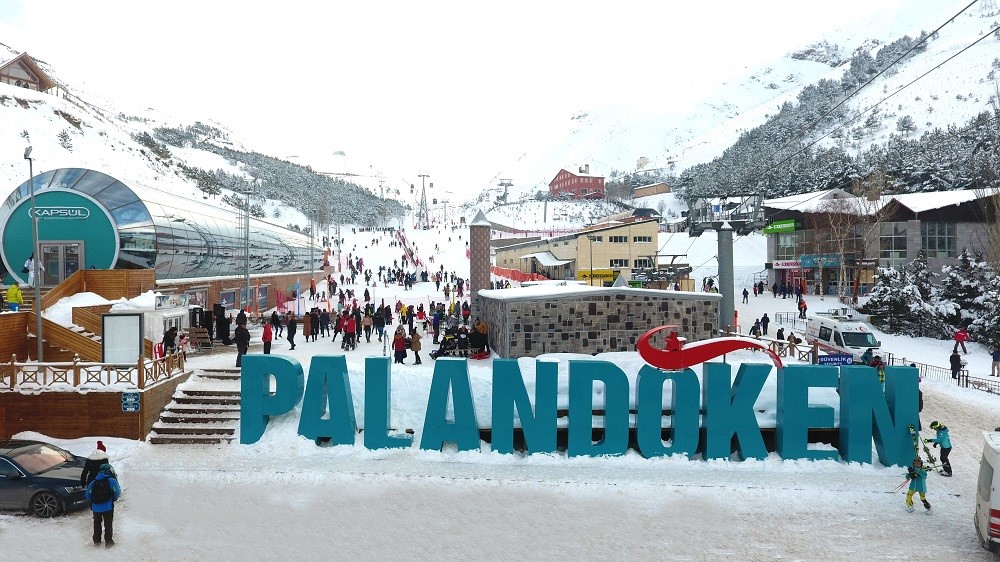 Meteoroloji Genel Müdürlüğü,Palandöken Kayak Merkezi’nde kar kalınlığı 2 metreyi aştı.