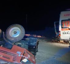 Erzurum’un Oltu ilçesinde, Ambulans traktöre arkadan çarptı: 2’si sağlık personeli 4 yaralı